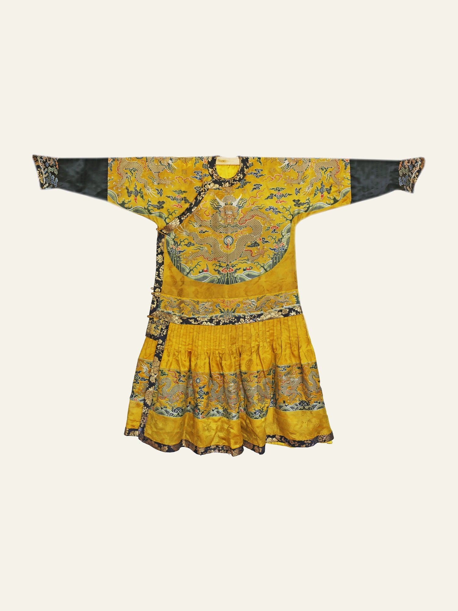 A second chaofu robe of the same type