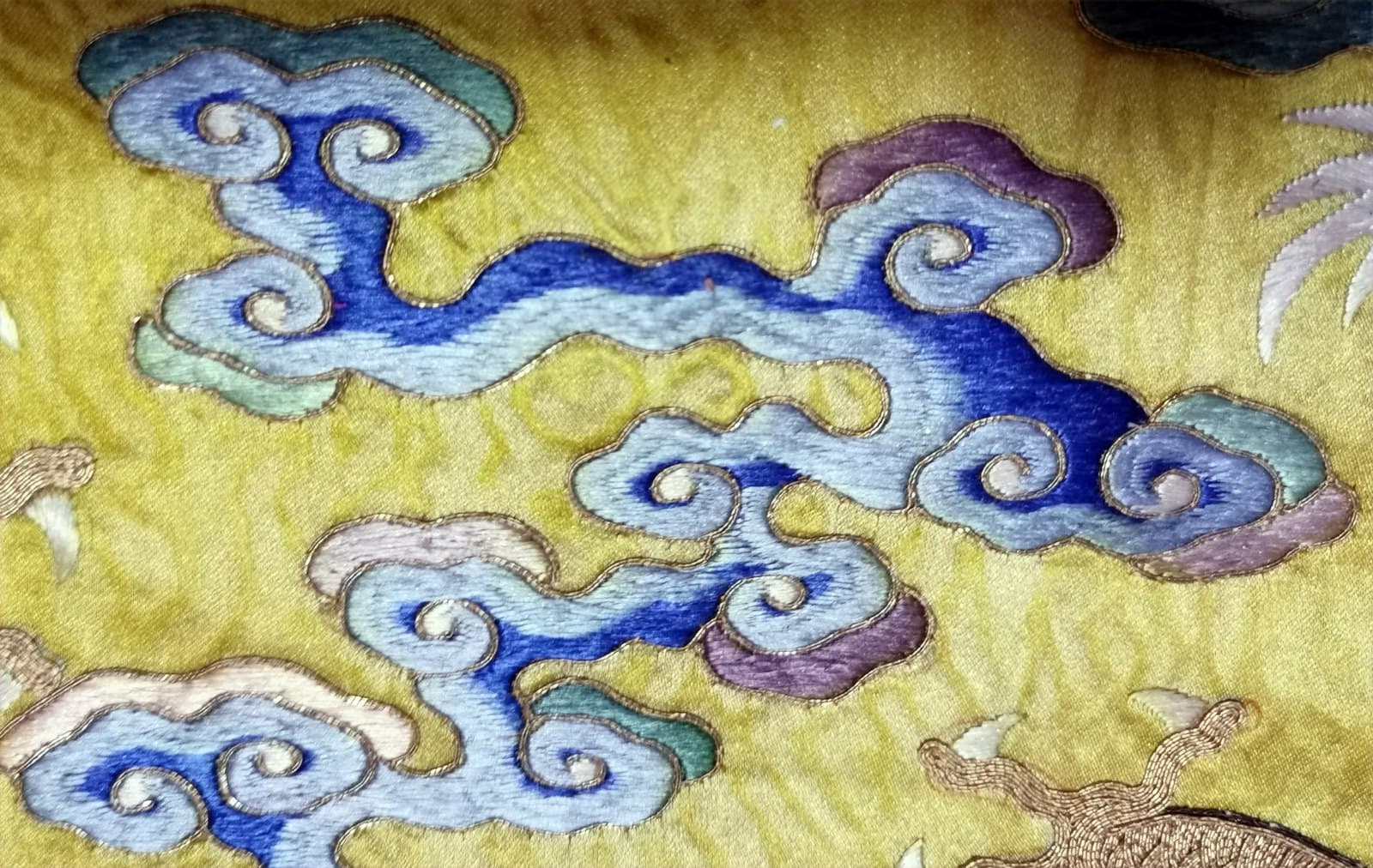 刺绣云纹