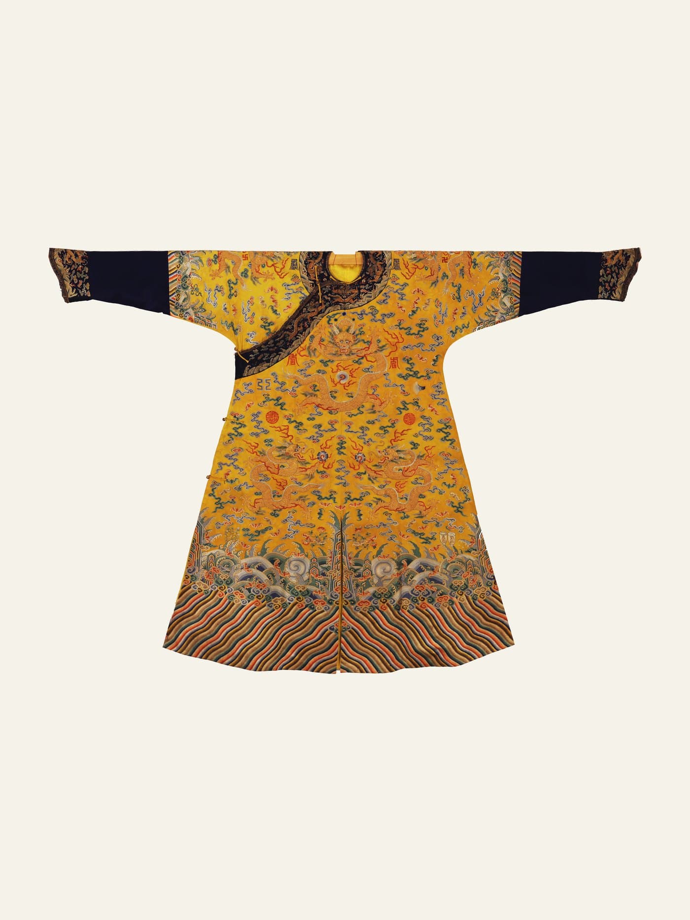 Dragon robe with the Twelve Symbols