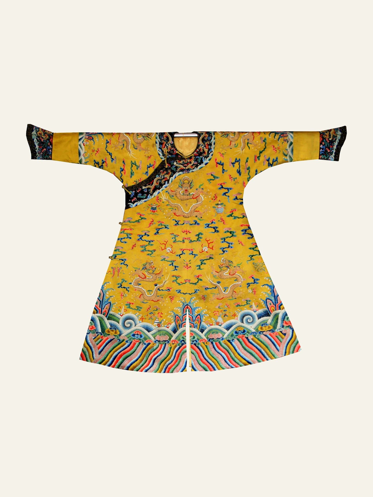 A second jifu robe of the same type